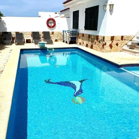 Con Piscina Privada Cerca Del Mar Cala en Bosc