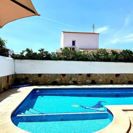 Con Piscina Privada Cerca Del Mar Semesterbostad *