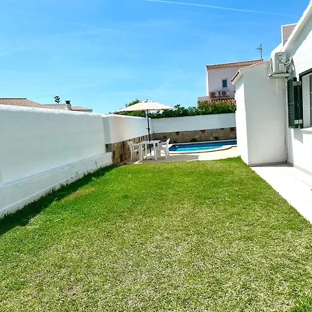 Con Piscina Privada Cerca Del Mar