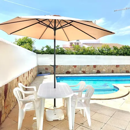 Con Piscina Privada Cerca Del Mar Cala en Bosch